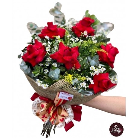 Buquê 6 rosas importadas