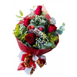 Buquê 4 Rosas Nacionais + Chocolate Degustare Coração