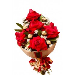 Buquê 5 Rosas Importadas + 6 Ferreros