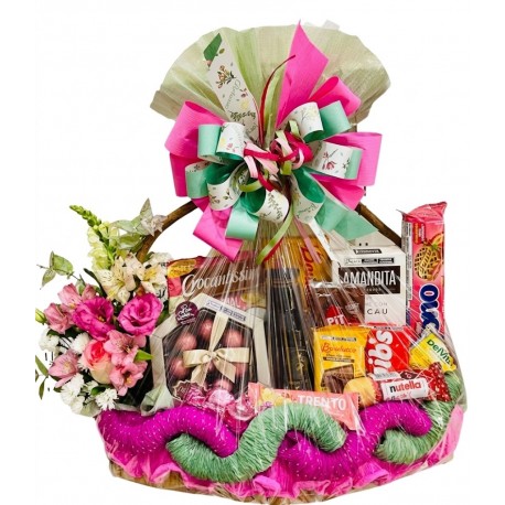 Cesta M Encanto Floral Gourmet